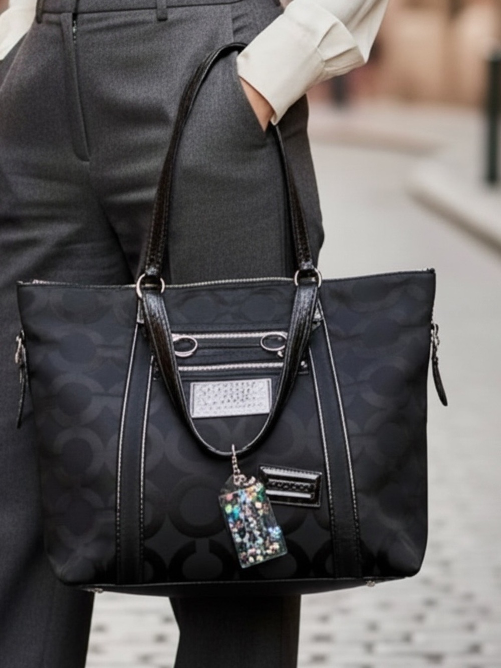 Coach Poppy Op Art Signature Tote Bag – Black Jacquard & Patent Leather #13826